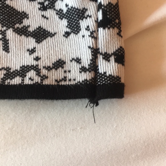 Cropped tank top. - Picture 5 of 6